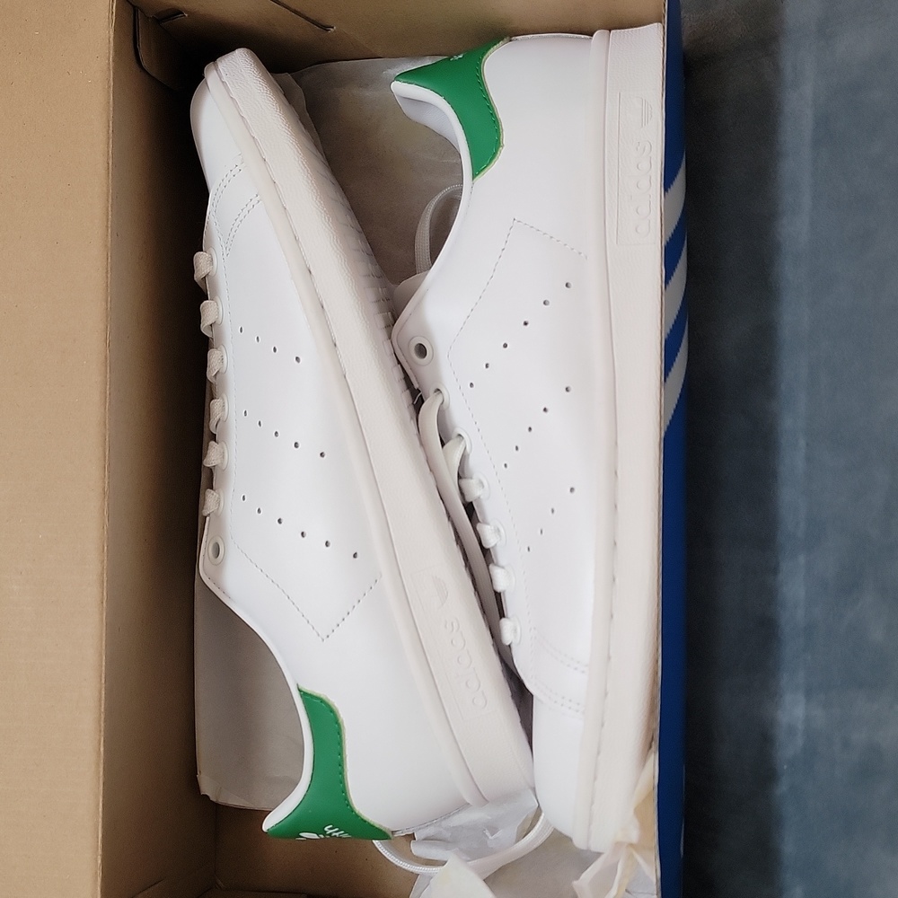 Brand New In Box Adidas Stan Smith